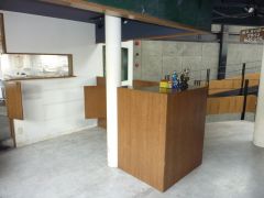 １階店内入口