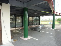 屋根付駐車場